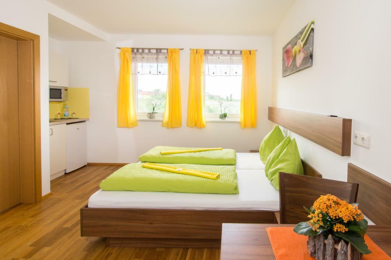 Schnatterhof Villa Lambrechten Екстериор снимка